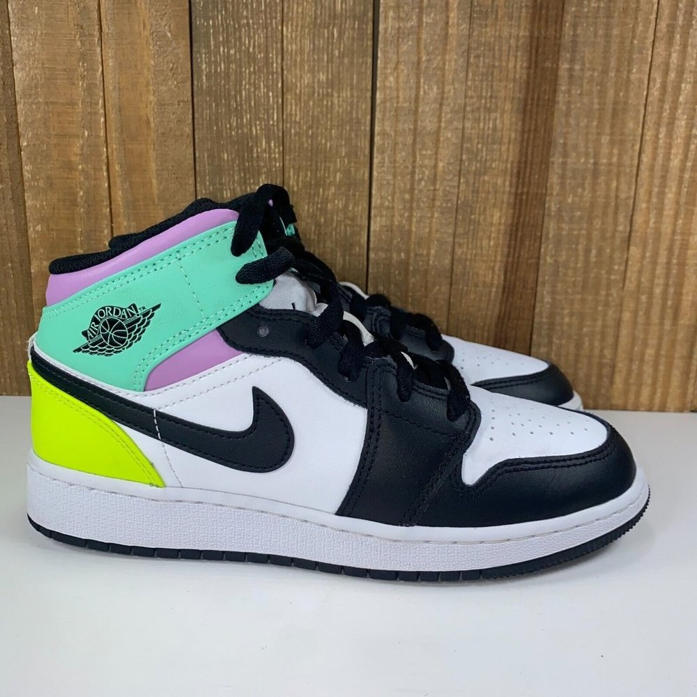 Jordan 1 Mid Pastel Black Toe Womens 6.5 Girls 5Y Green Purple Athletic Shoes